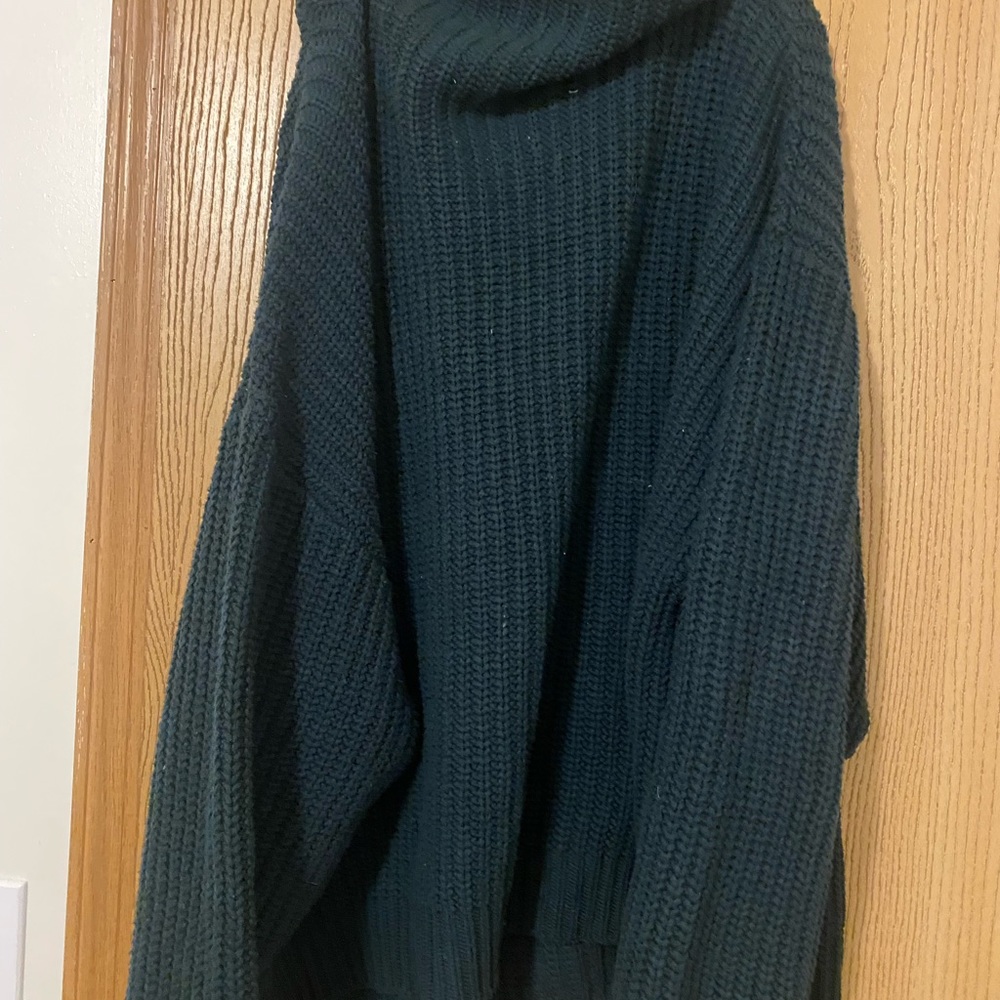 Very oversized thick Free People sweater
